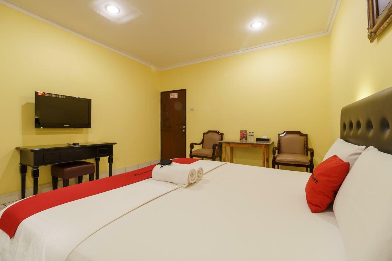 Reddoorz Plus Near Ancol Jakarta Exterior photo