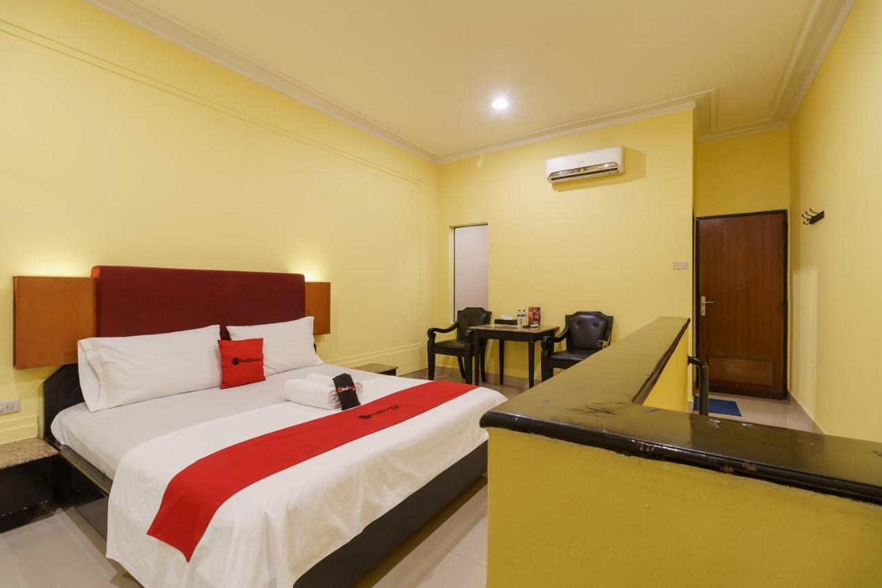 Reddoorz Plus Near Ancol Jakarta Exterior photo
