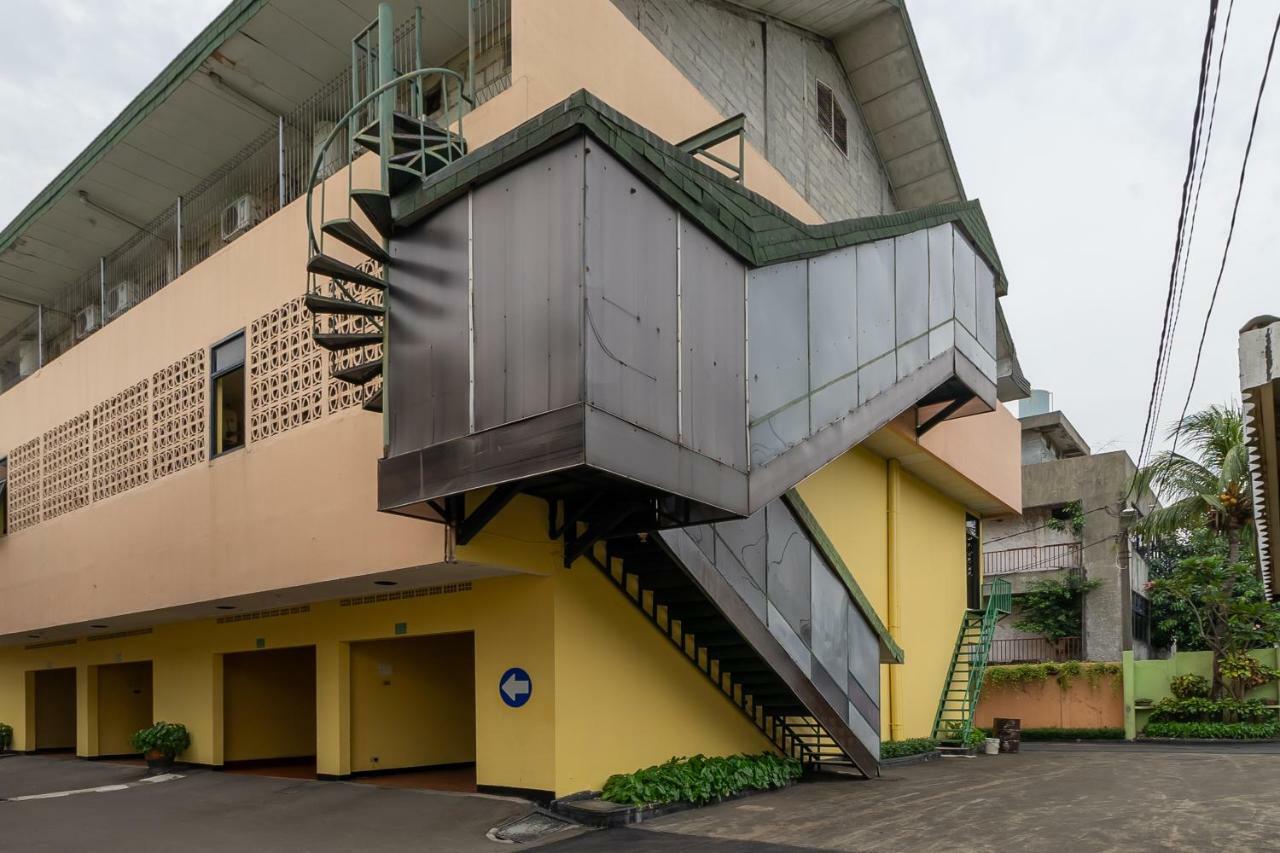 Reddoorz Plus Near Ancol Jakarta Exterior photo